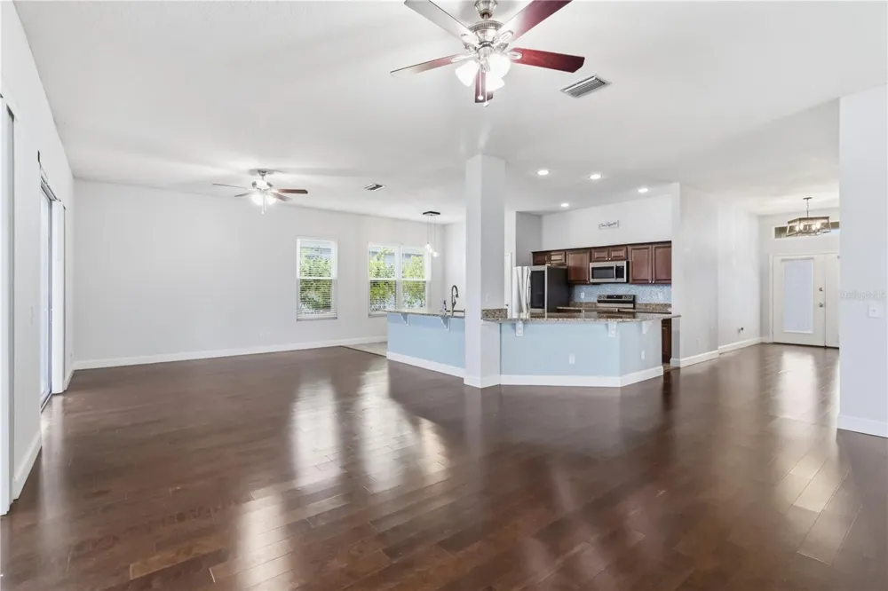 5104 52ND AVENUE W Bradenton, FL 34210