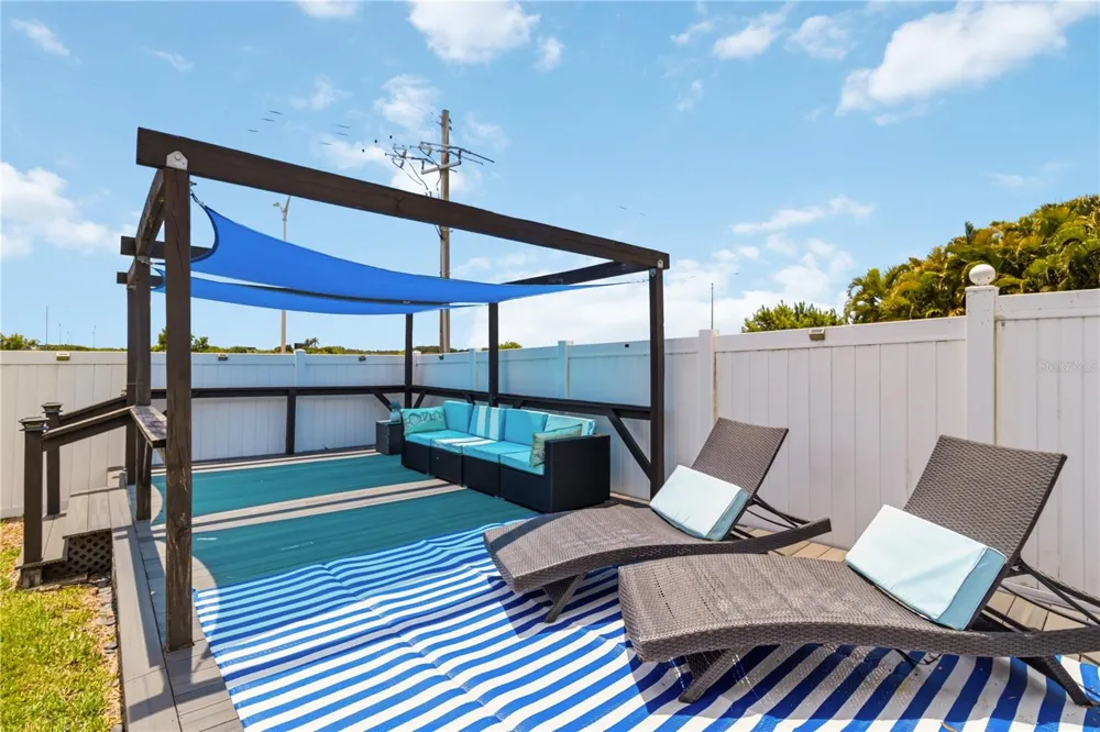 5104 52ND AVENUE W Bradenton, FL 34210
