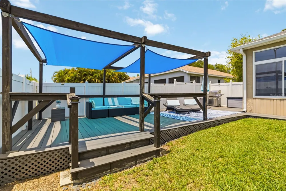 5104 52ND AVENUE W Bradenton, FL 34210