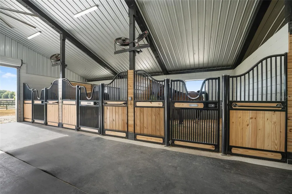 663 NW 80TH AVENUE ocala, FL 34482