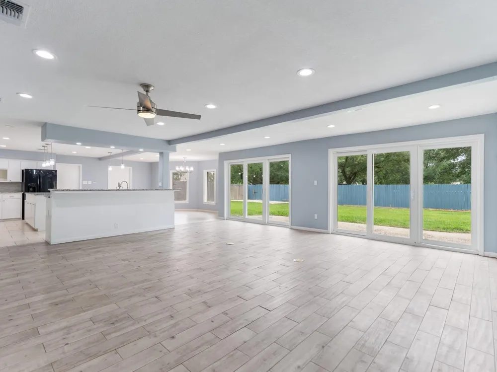 601 W 6th Street Bay City, TX 77414