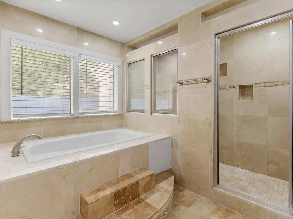 601 W 6th Street Bay City, TX 77414