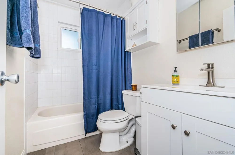 904 Amistad Court #C El Cajon, CA 92019