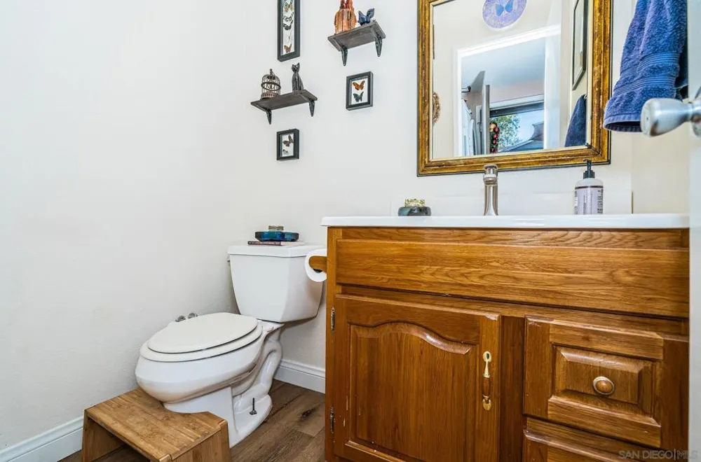 904 Amistad Court #C El Cajon, CA 92019