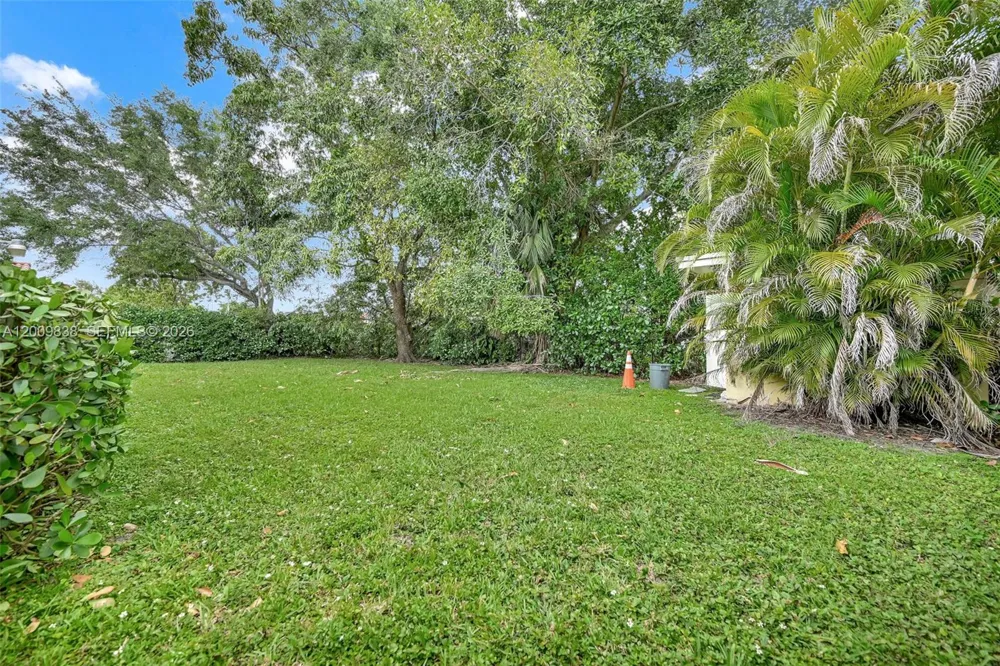 2225 SW 62nd Ct #2225 Miami, FL 33155