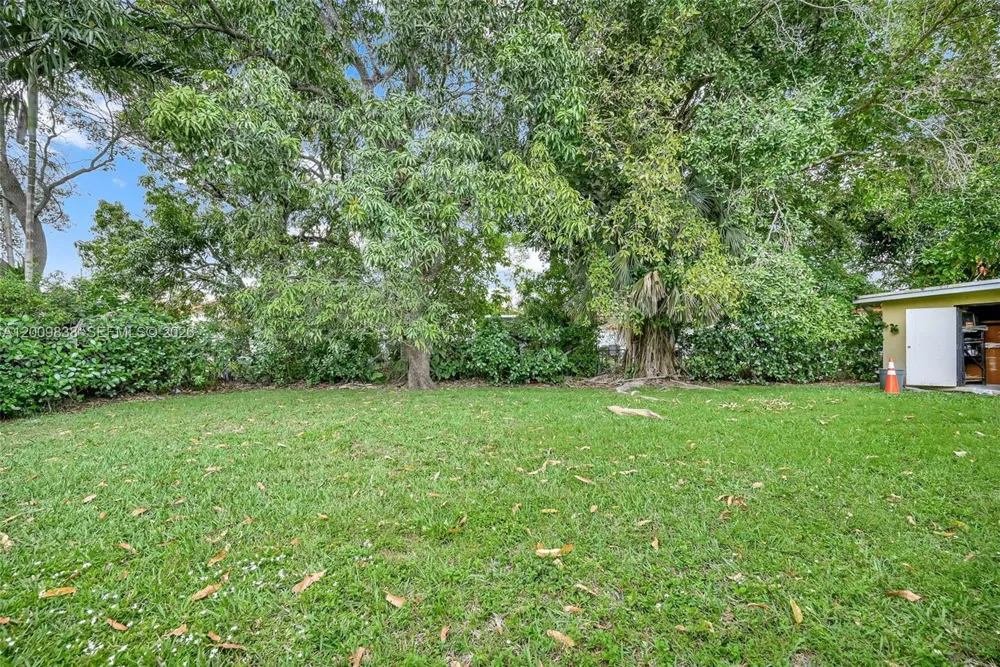2225 SW 62nd Ct #2225 Miami, FL 33155