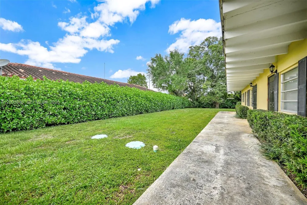 2225 SW 62nd Ct #2225 Miami, FL 33155