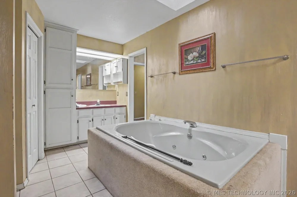 2314 Cornerstone Avenue Claremore, OK 74017