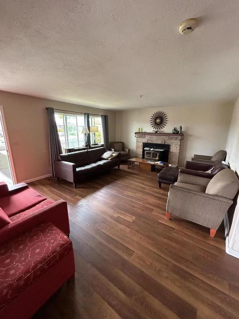 14 Madonna Drive Salinas, CA 93906