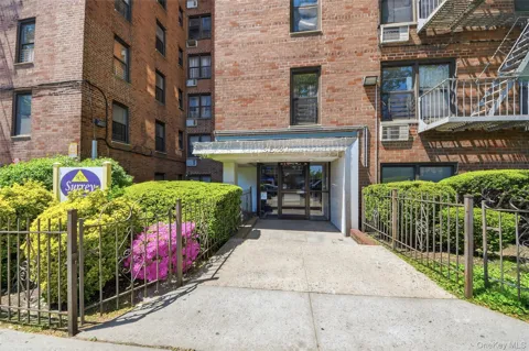 3531 Bronxwood #6K