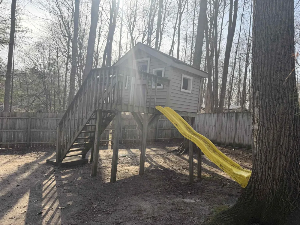 20761 White Oak Drive Almira Township, MI 49650