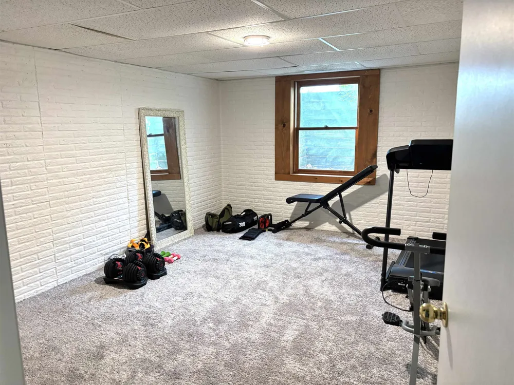 512 W Grand Mt Pleasant City, MI 48858