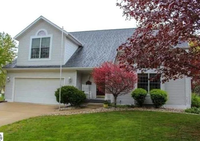512 W Grand Mt Pleasant City, MI 48858
