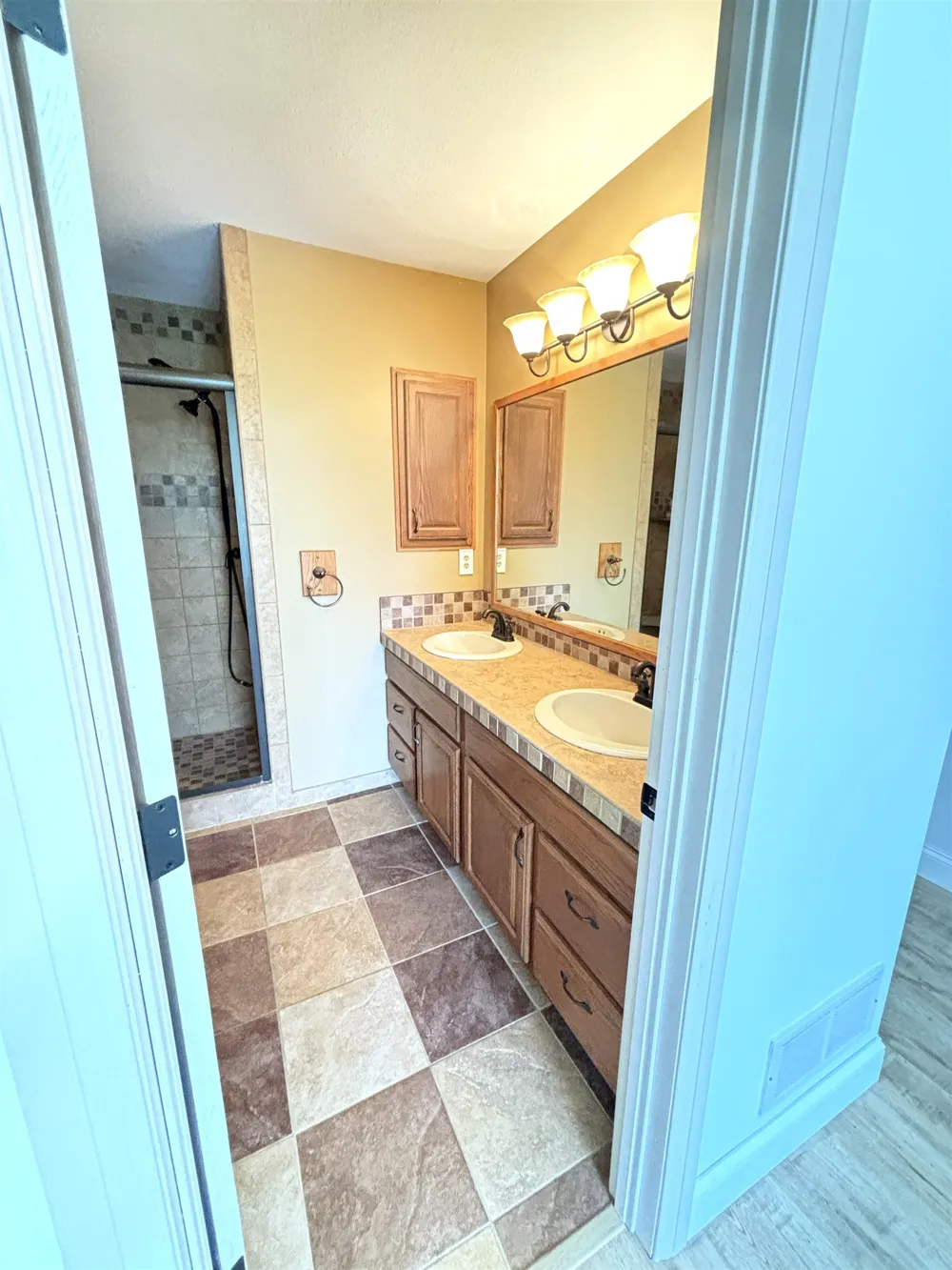 512 W Grand Mt Pleasant City, MI 48858