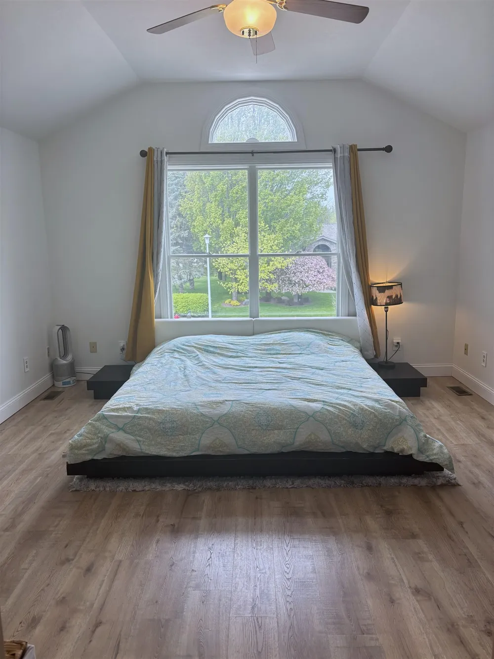 512 W Grand Mt Pleasant City, MI 48858