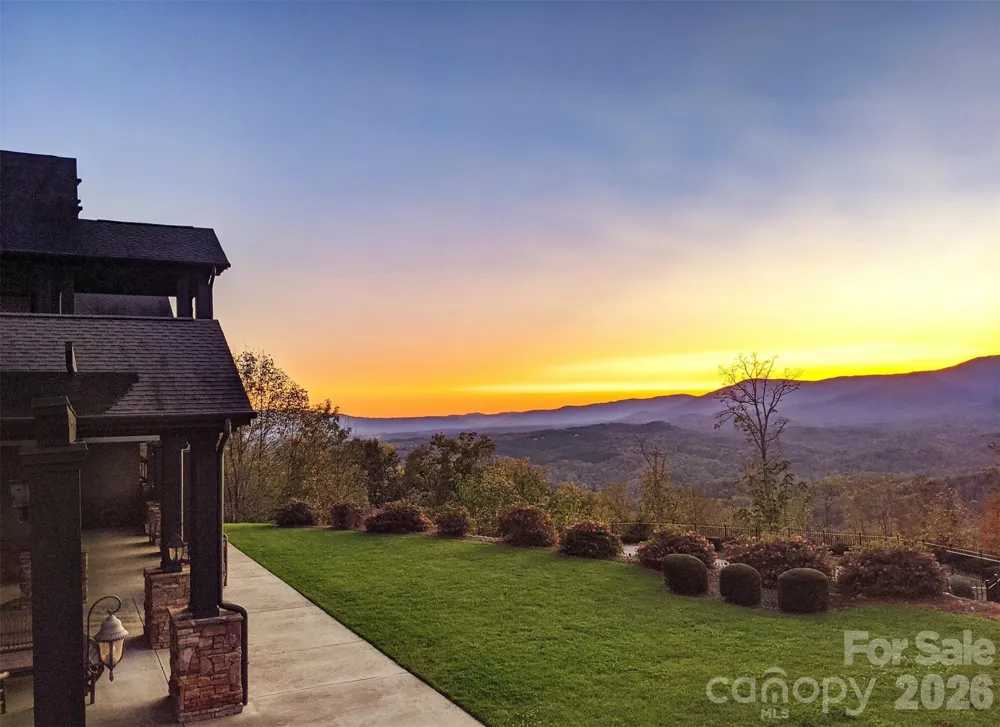 274 Bills Mountain Trail #274 Lake Lure, NC 28746