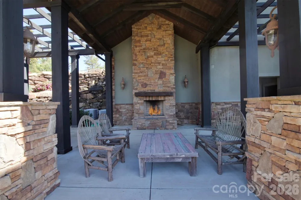 274 Bills Mountain Trail #274 Lake Lure, NC 28746