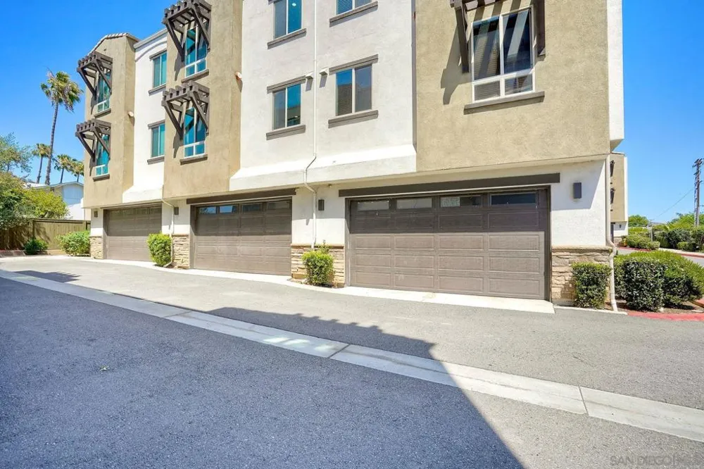 8850 Olive Ln #7 Santee, CA 92071