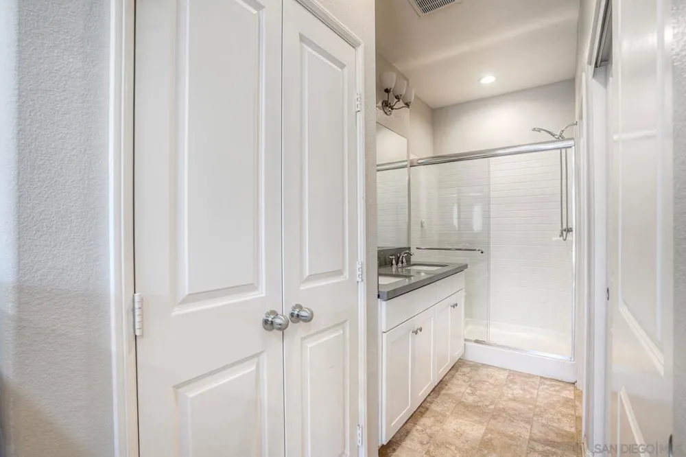 8850 Olive Ln #7 Santee, CA 92071