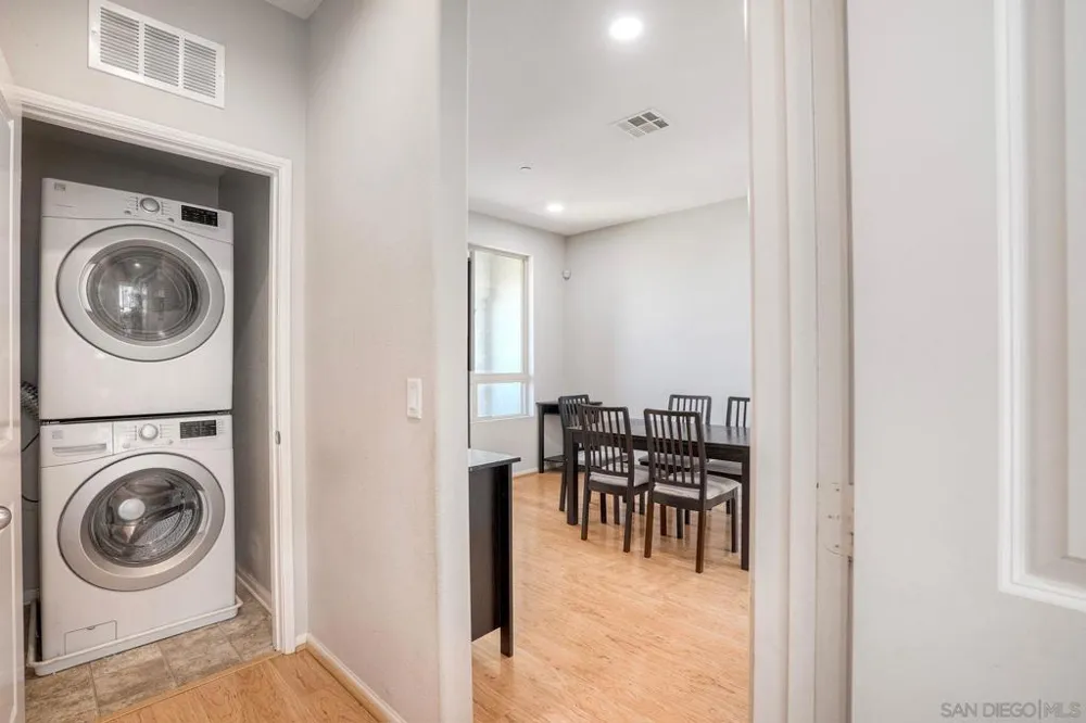 8850 Olive Ln #7 Santee, CA 92071