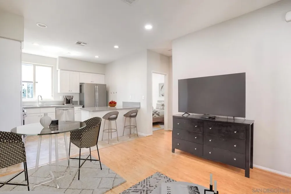 8850 Olive Ln #7 Santee, CA 92071