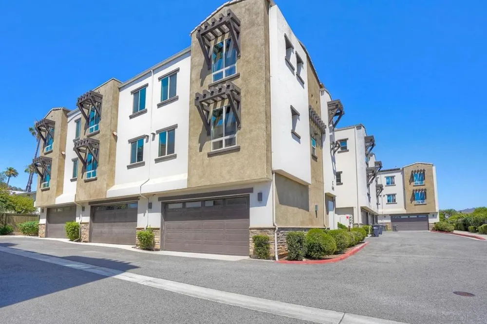 8850 Olive Ln #7 Santee, CA 92071