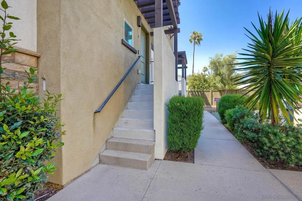 8850 Olive Ln #7 Santee, CA 92071