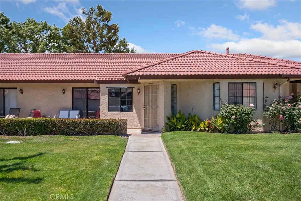 11734 Cottonwood Apple Valley, CA 92308
