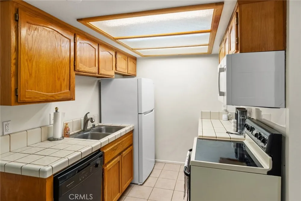 11734 Cottonwood Apple Valley, CA 92308