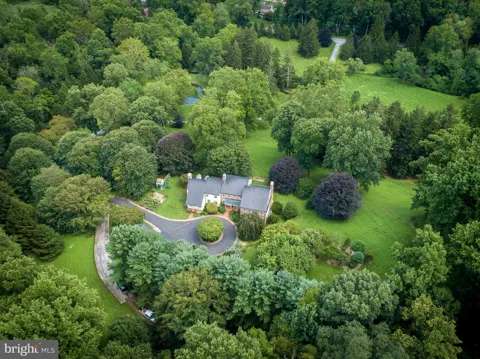 1255 HOLLOW ROAD