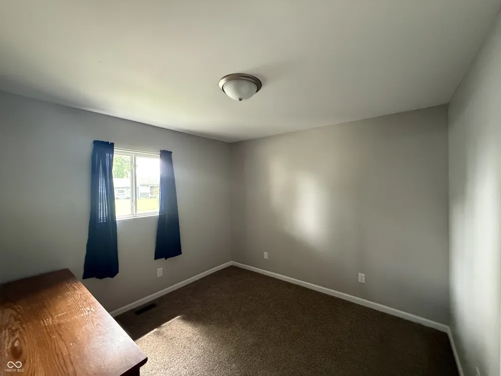 562 Roanoke Road Kingsford Heights, IN 46346