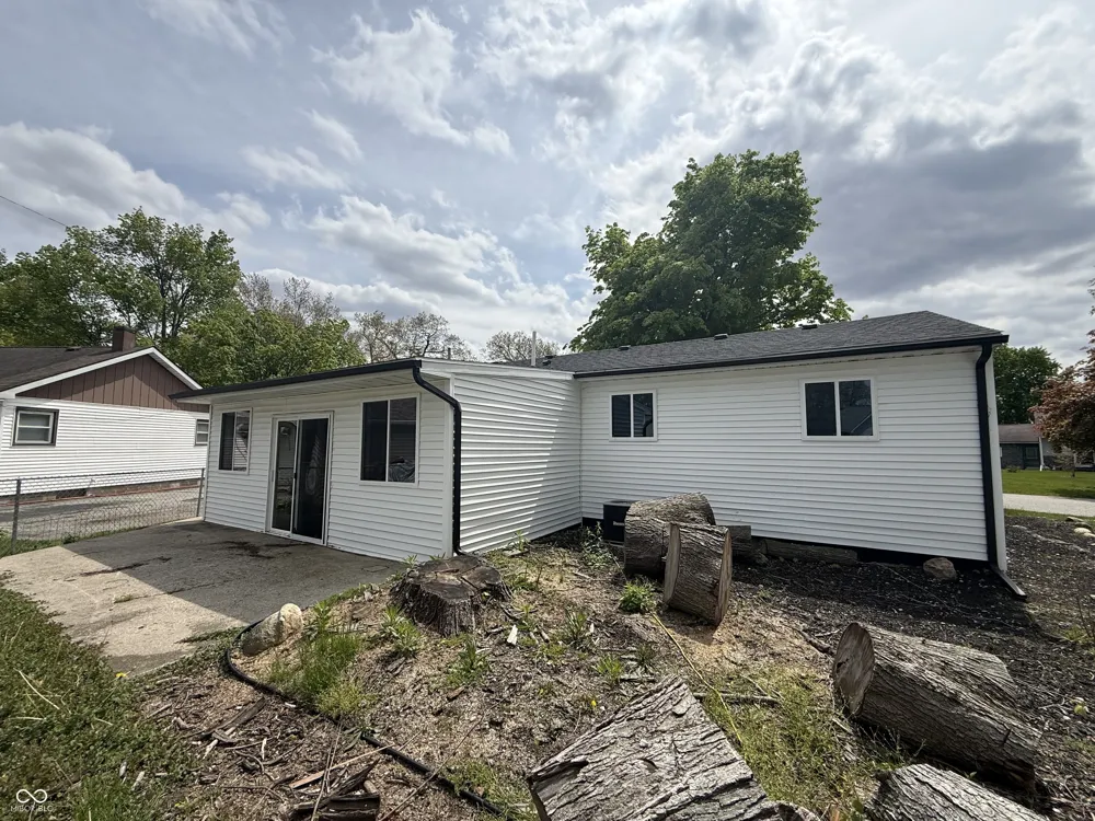 562 Roanoke Road Kingsford Heights, IN 46346