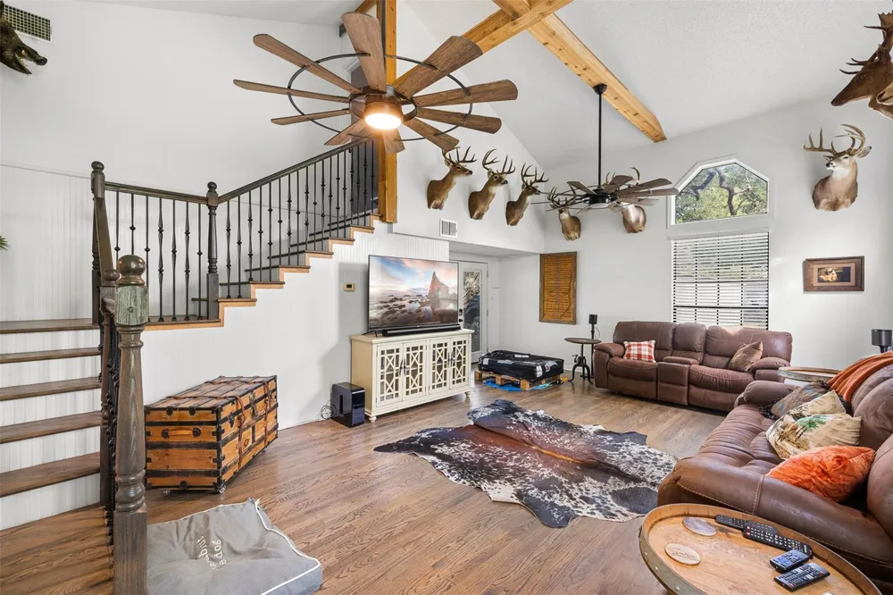 1013 Park Prairie Road Fayetteville, TX 78940