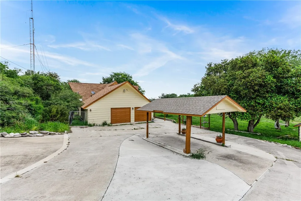 254 Vista Drive Sandia, TX 78383