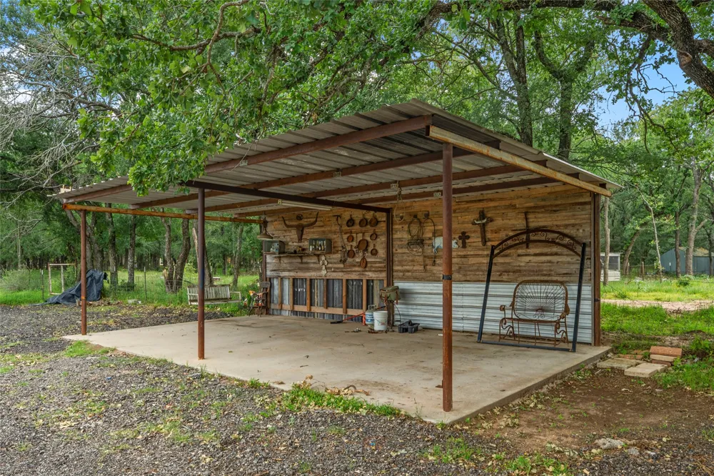 1014 Ranchito Road Bellmead, TX 76705