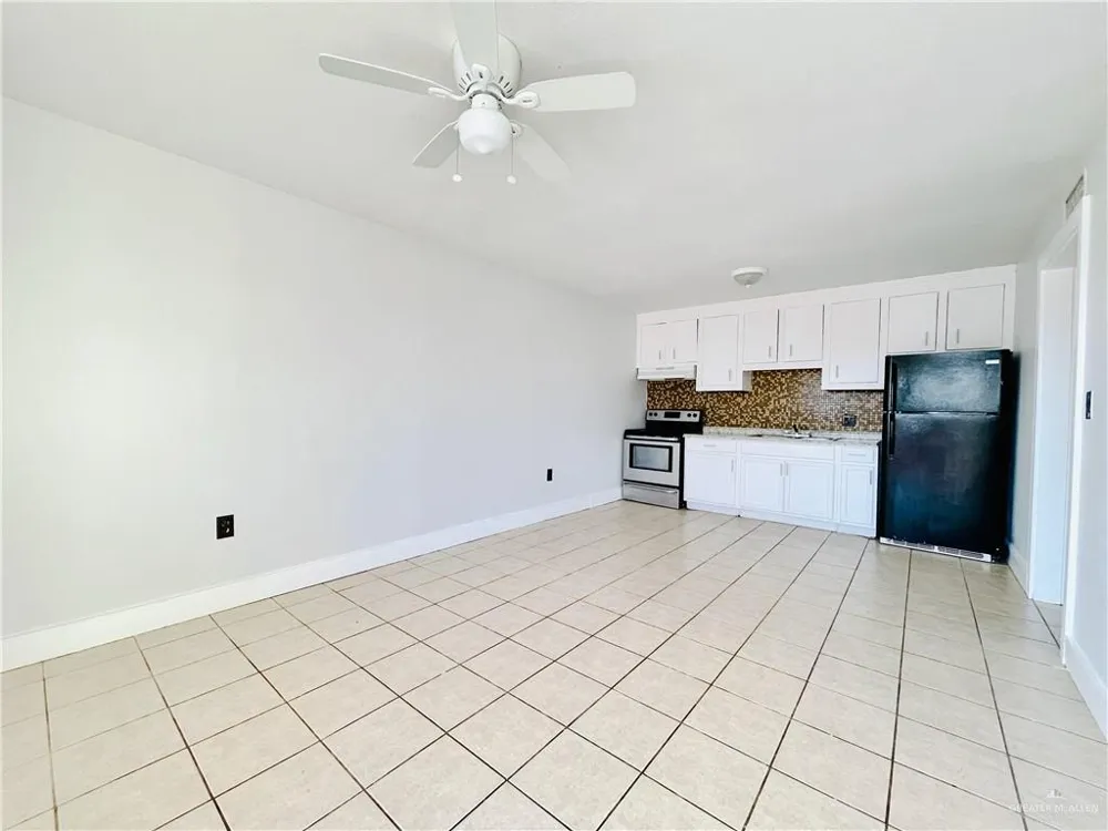 1002 Miller Avenue Donna, TX 78537