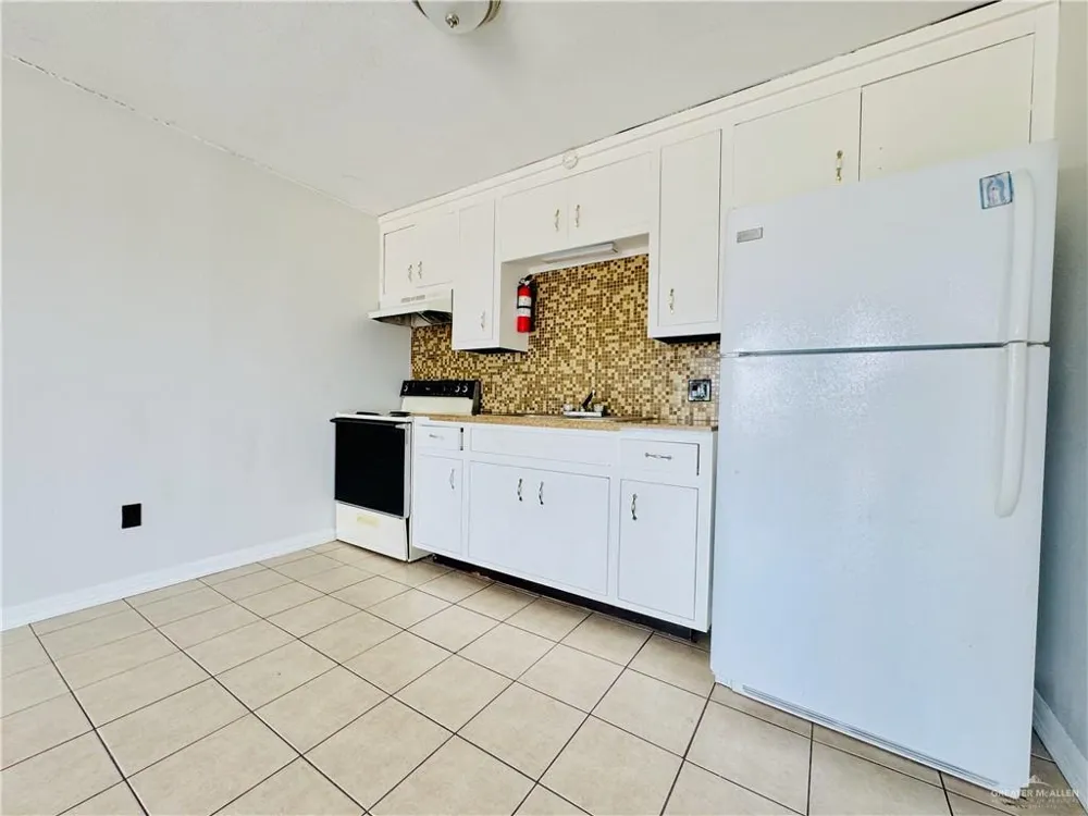 1002 Miller Avenue Donna, TX 78537
