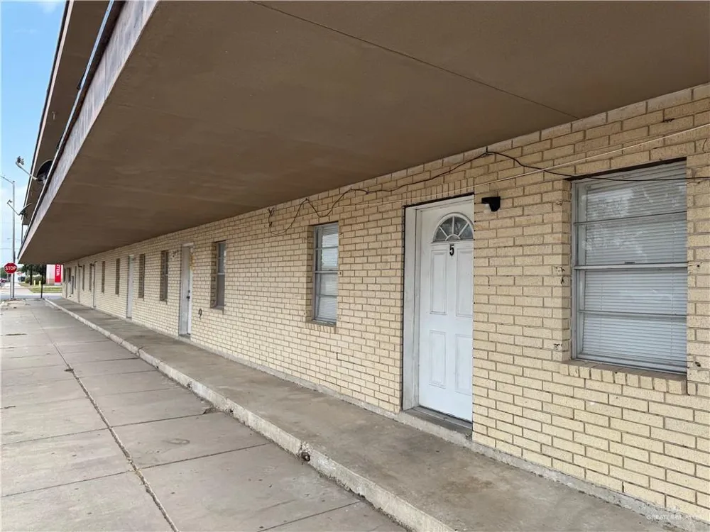 1002 Miller Avenue Donna, TX 78537