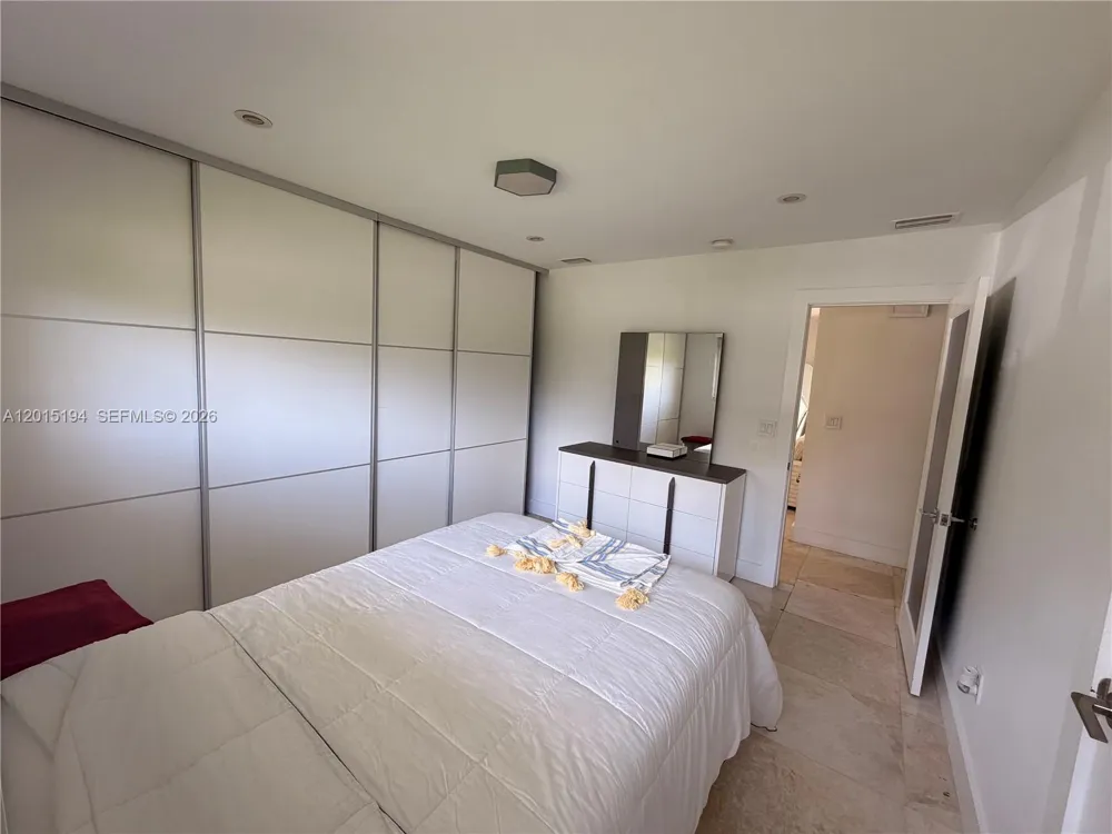 11445 Bayshore Dr North Miami, FL 33181