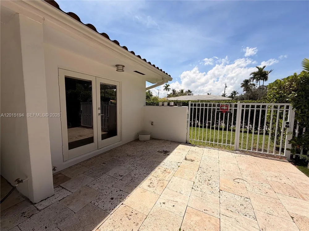 11445 Bayshore Dr North Miami, FL 33181
