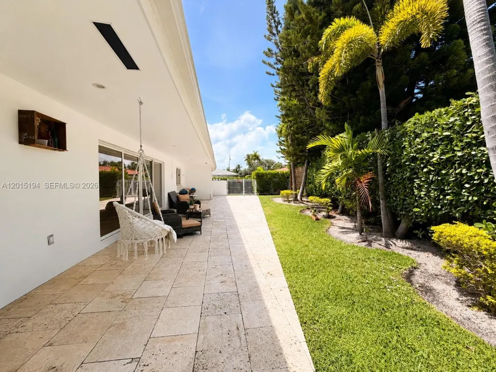 11445 Bayshore Dr North Miami, FL 33181
