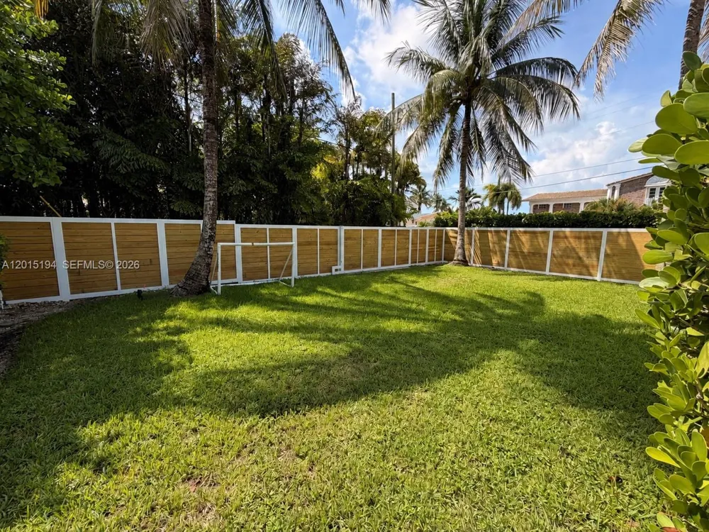 11445 Bayshore Dr North Miami, FL 33181