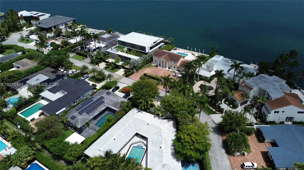 11445 Bayshore Dr North Miami, FL 33181