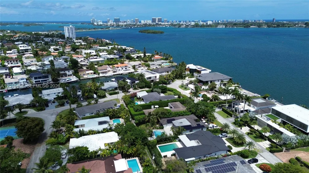11445 Bayshore Dr North Miami, FL 33181