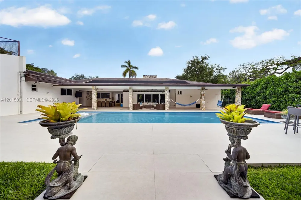 6650 SW 112th St Pinecrest, FL 33156