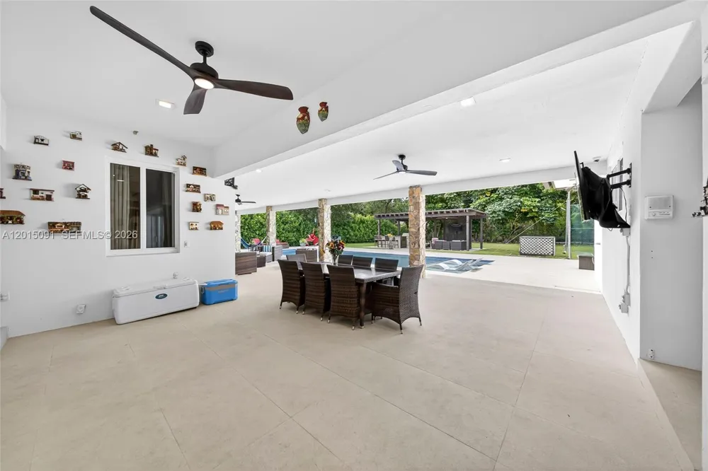 6650 SW 112th St Pinecrest, FL 33156