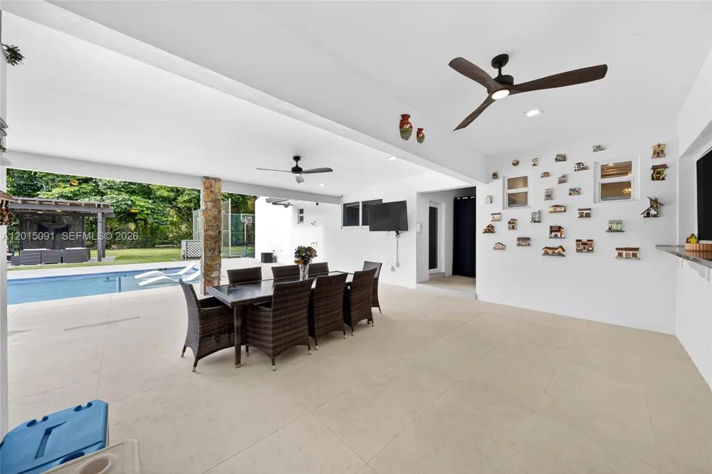 6650 SW 112th St Pinecrest, FL 33156