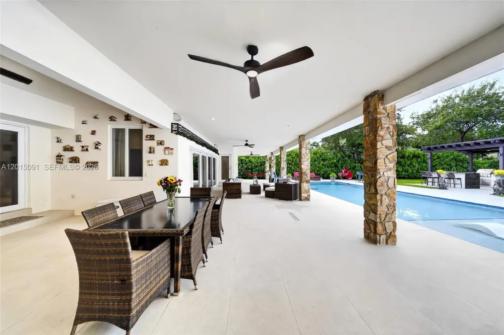 6650 SW 112th St Pinecrest, FL 33156