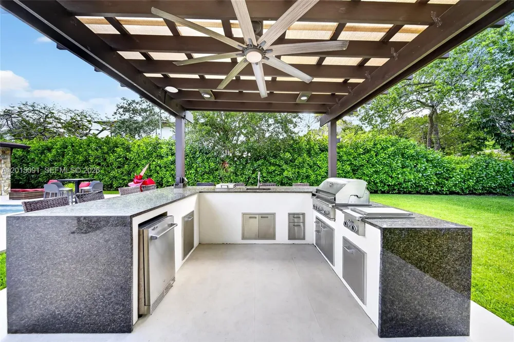 6650 SW 112th St Pinecrest, FL 33156