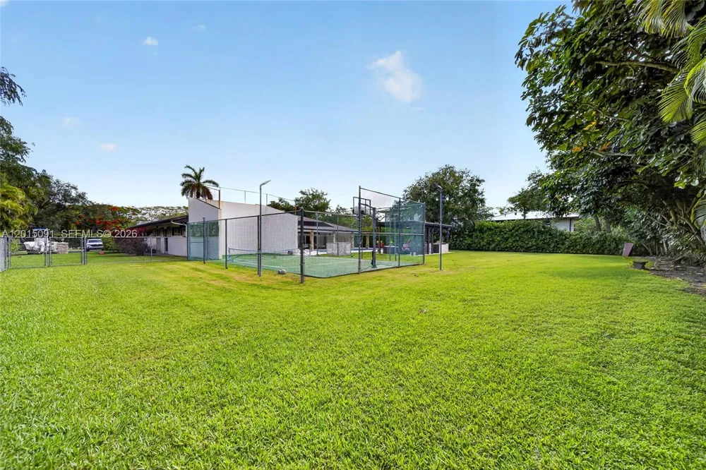6650 SW 112th St Pinecrest, FL 33156